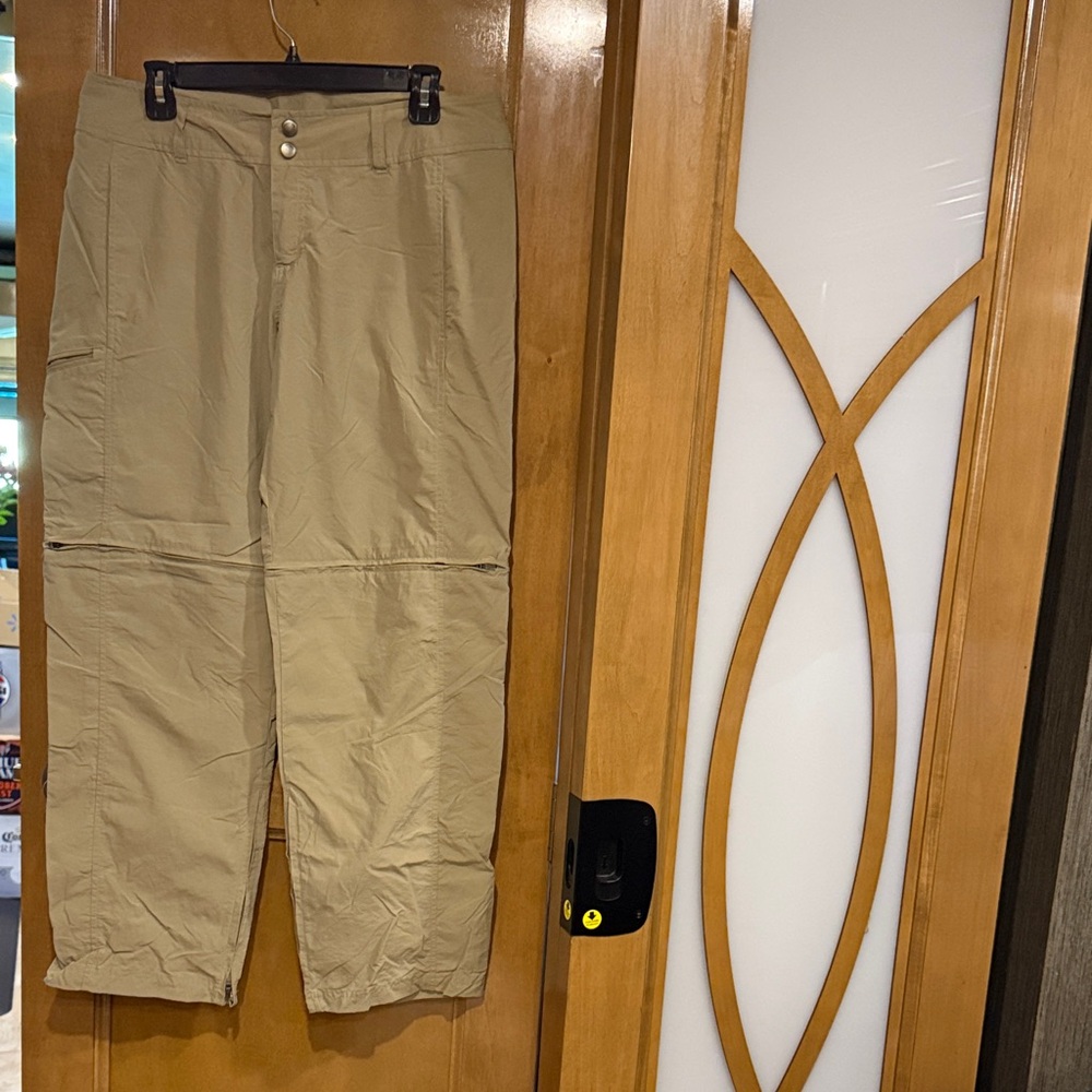 Exofficio Women's Cargo Pants in Tan
